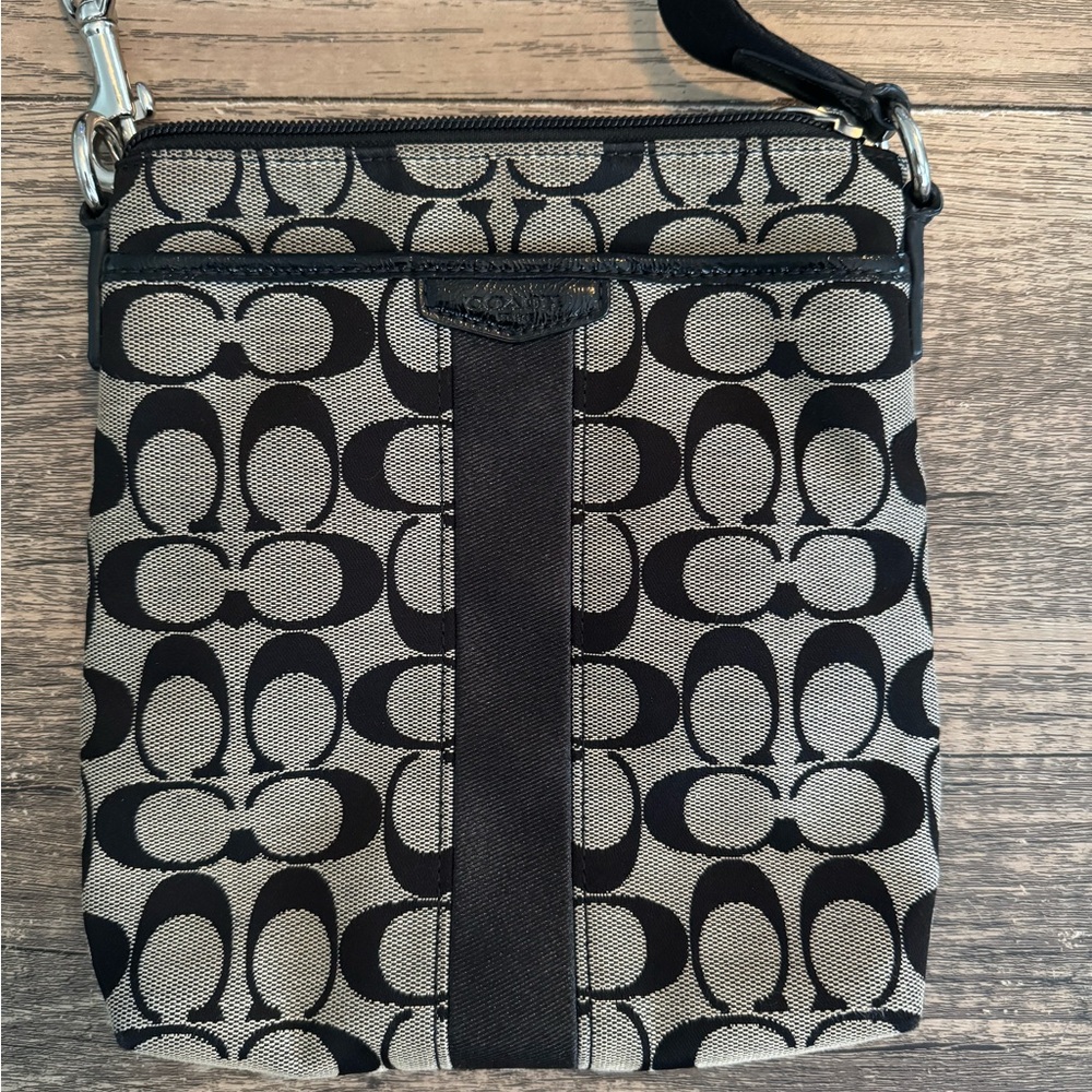 Coach small crossbody bag